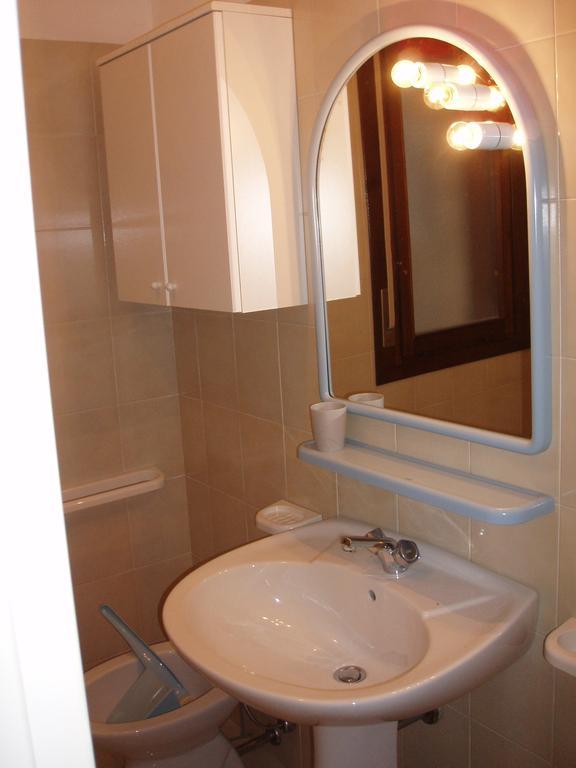 Residence Gardenia Lignano Sabbiadoro Chambre photo